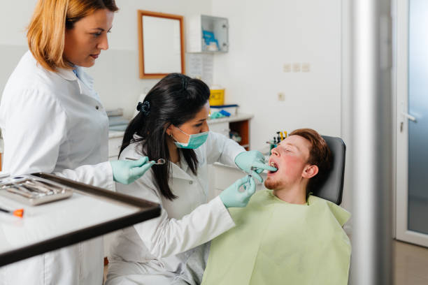 Best Emergency Dental Services for Seniors in La Croft, OH